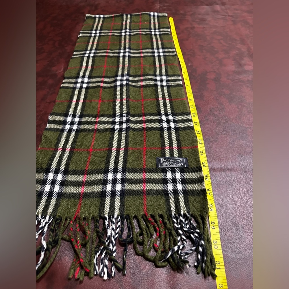 Burberrys Olive Green Plaid Lambswool Scarf (Unisex) - Picture 7 of 8